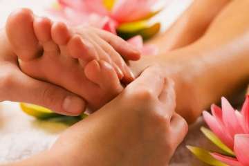 medical-foot-massage-800x500
